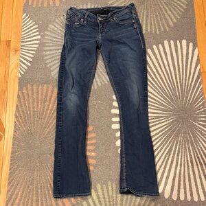 Suki Jeans by Silver Jeans 27/33 Inseam is 31”